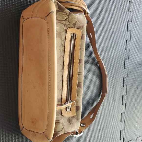 Coach mini hand bag - Picture 4 of 5